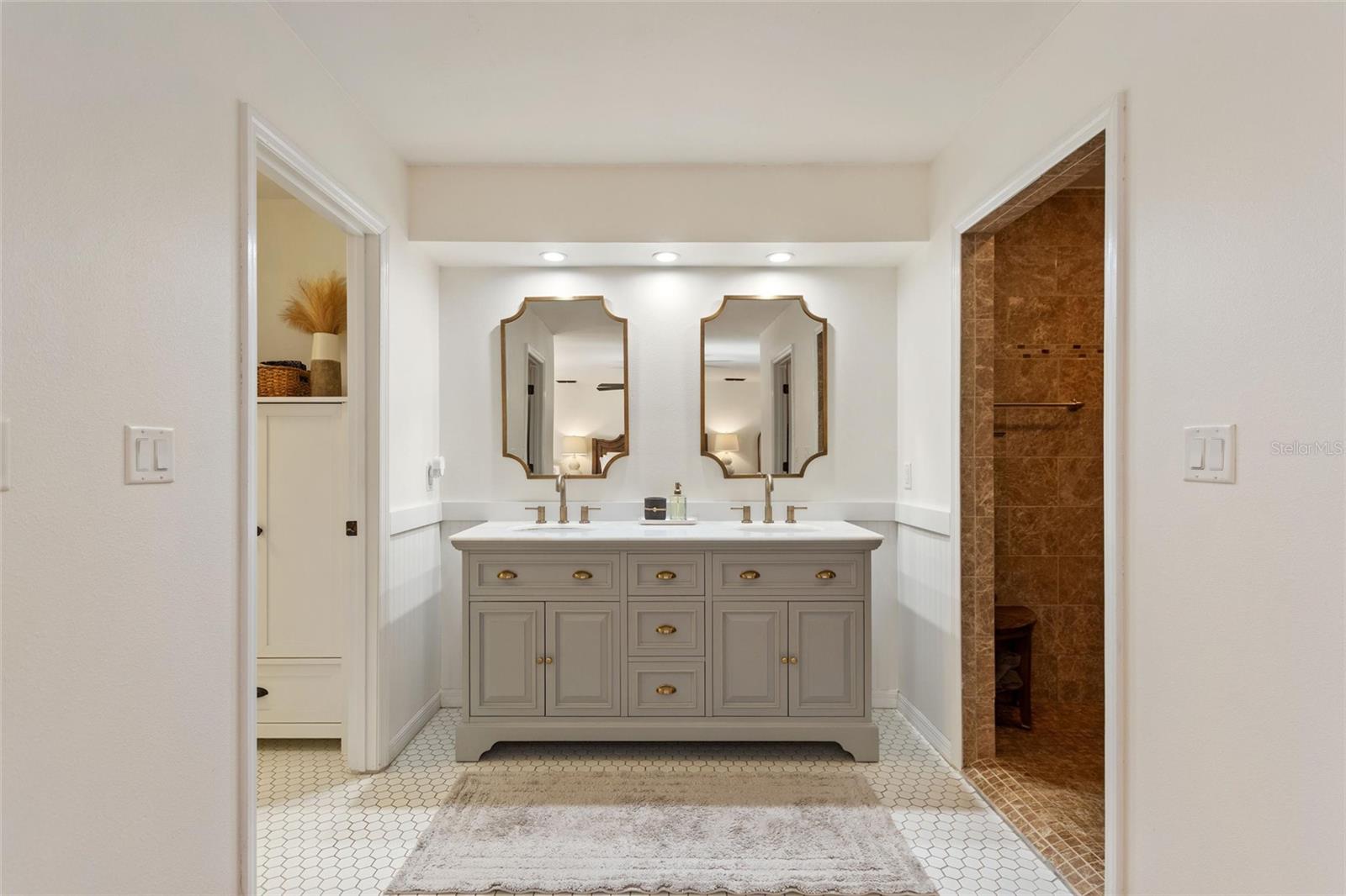 Image 27 of 53 For 7853 Rolling Grove Drive E