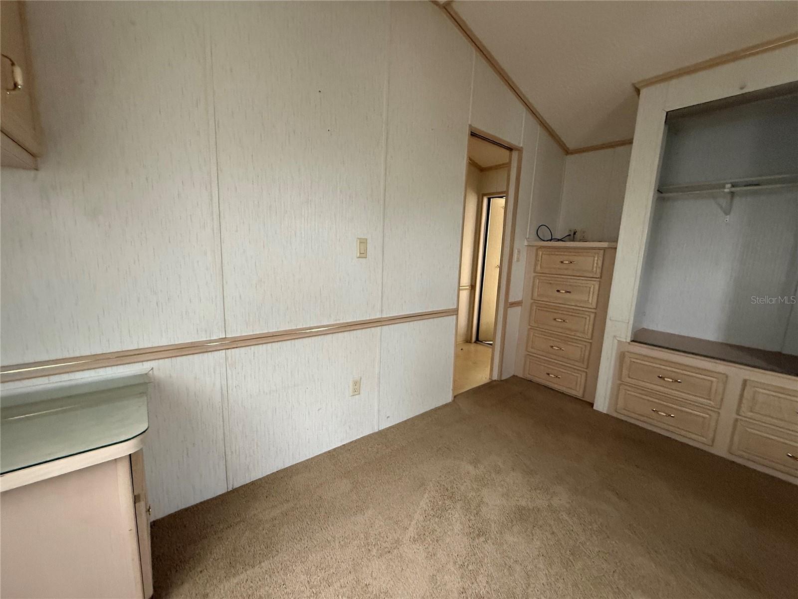 Image 10 of 21 For 231 St George Drive