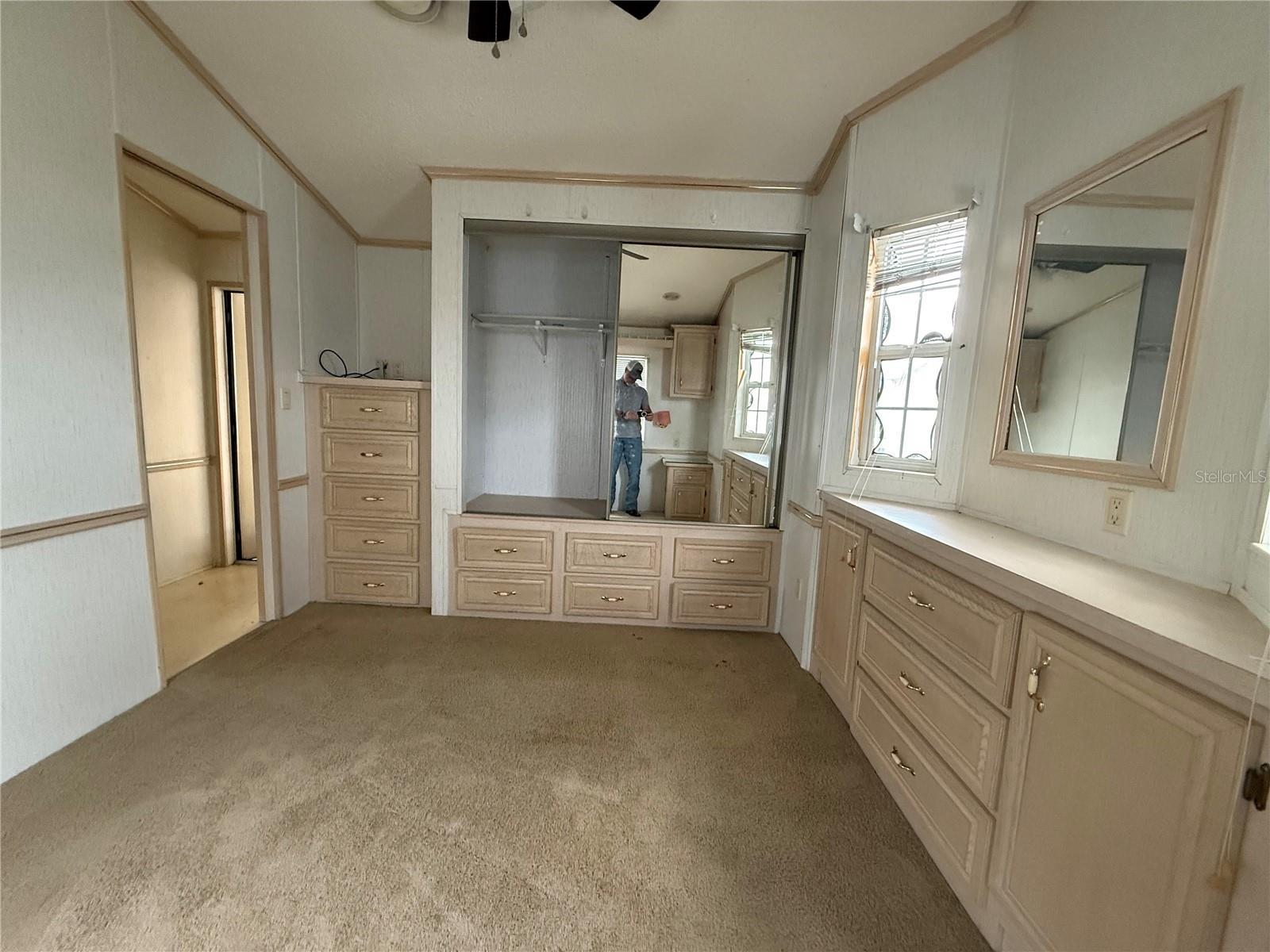 Image 11 of 21 For 231 St George Drive