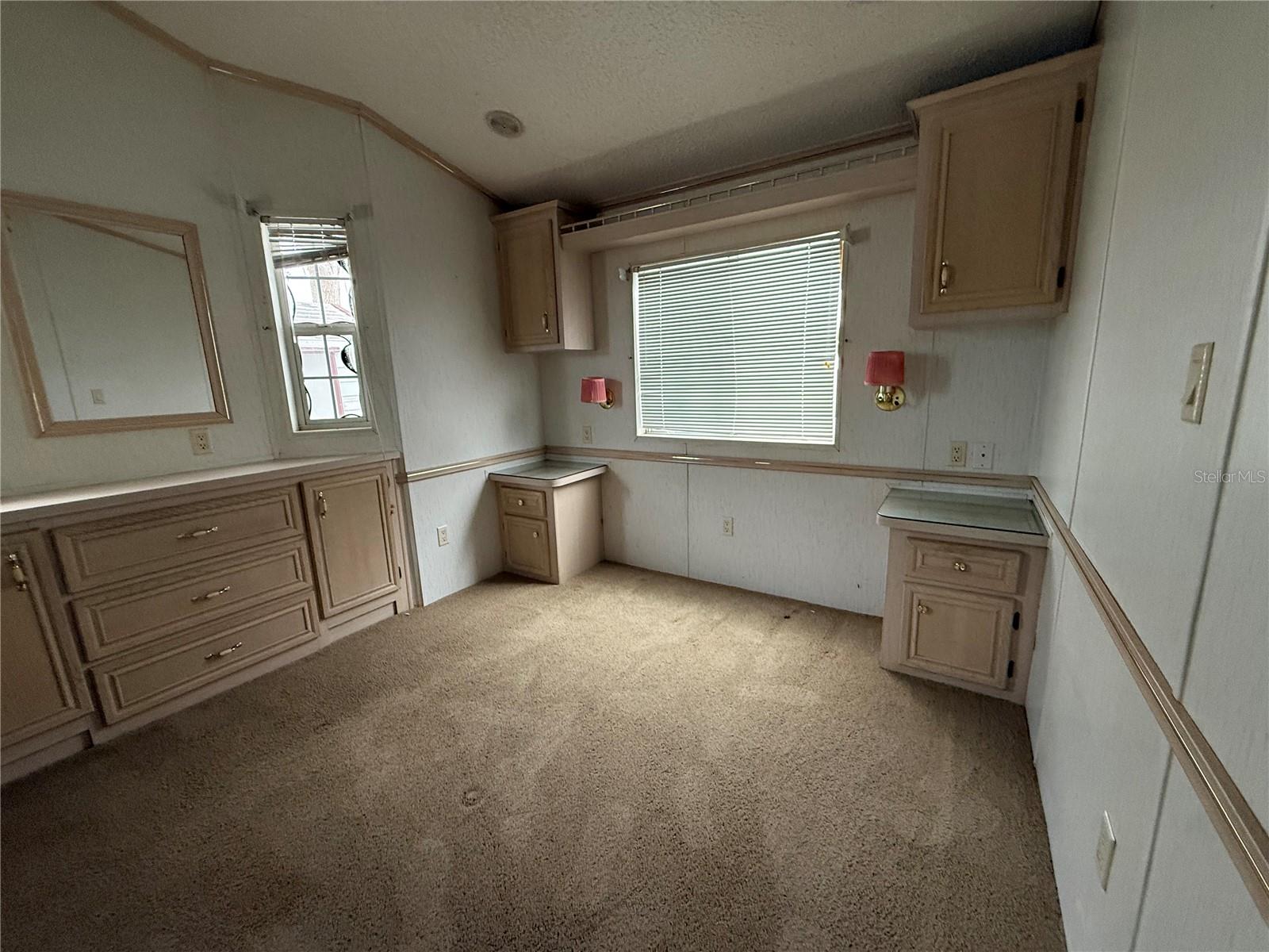 Image 12 of 21 For 231 St George Drive