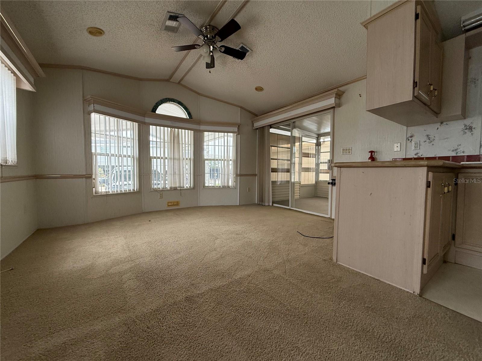 Image 18 of 21 For 231 St George Drive