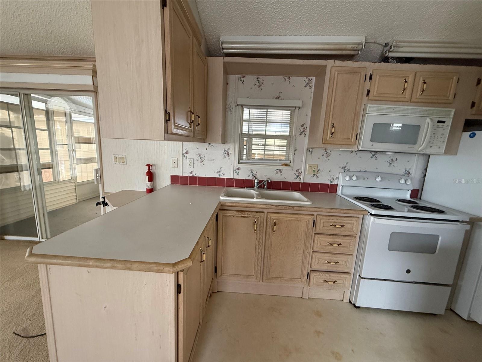 Image 19 of 21 For 231 St George Drive