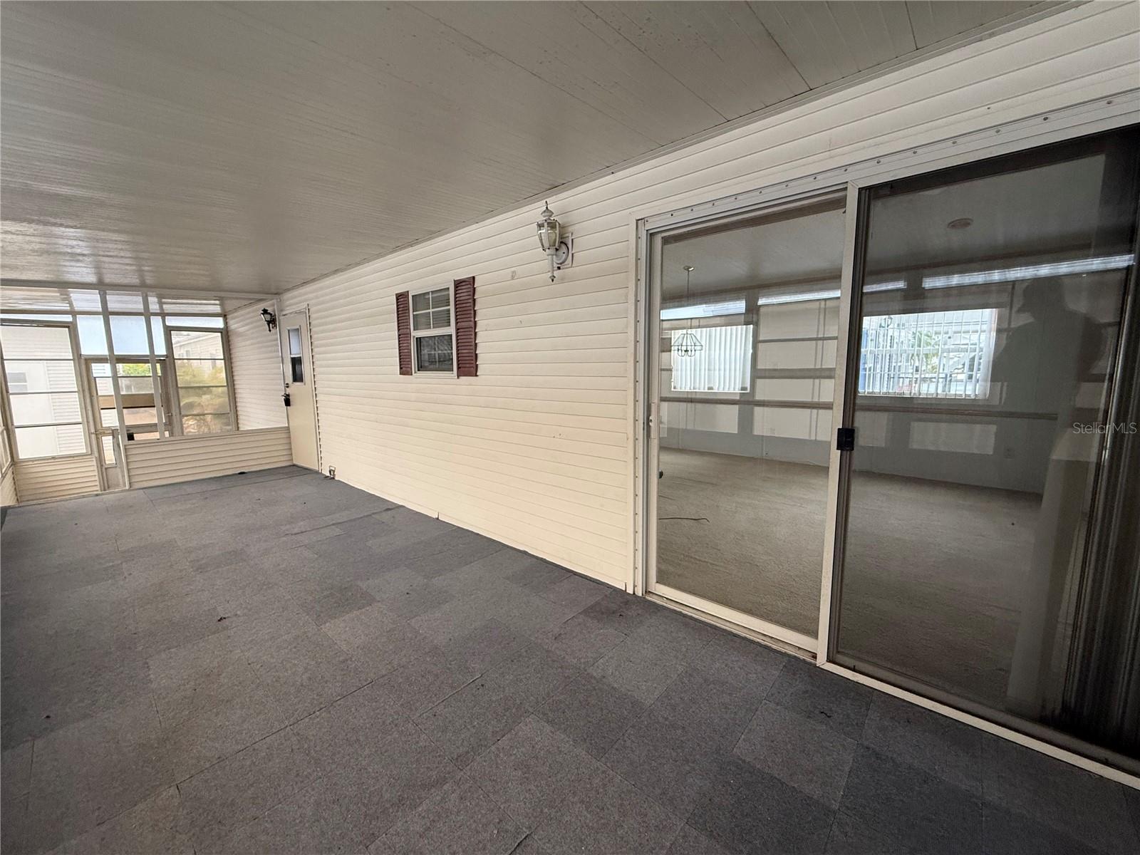 Image 7 of 21 For 231 St George Drive