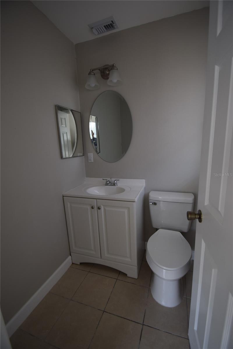 Image 12 of 14 For 909 Bella Vista Street