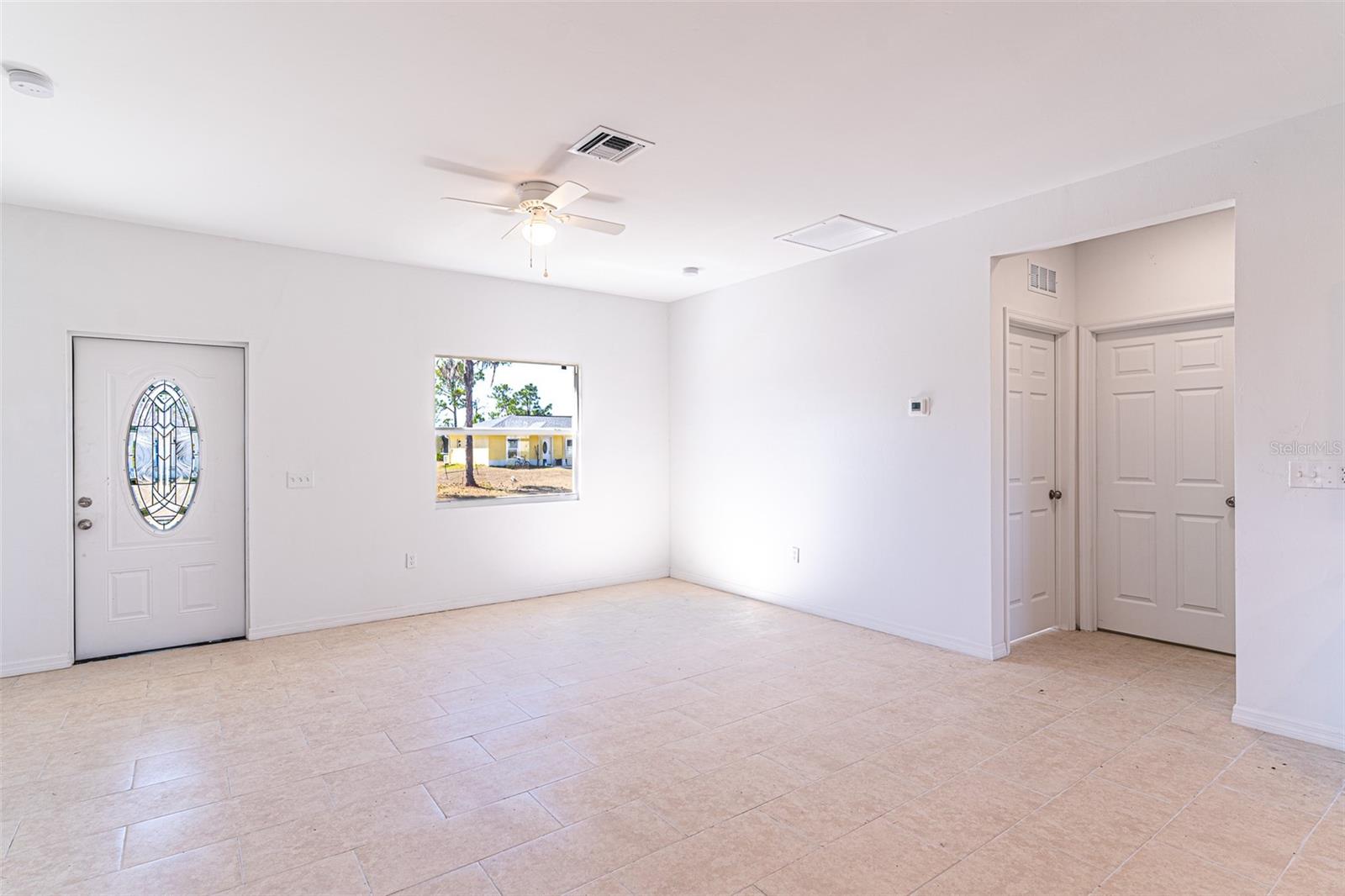 Image 3 of 19 For 1406 Bittersweet Street