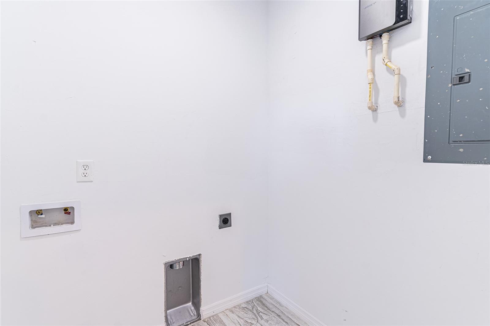 Image 10 of 20 For 1403 Bittersweet Street