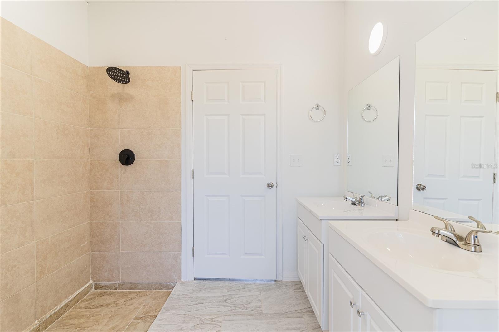 Image 6 of 20 For 1403 Bittersweet Street