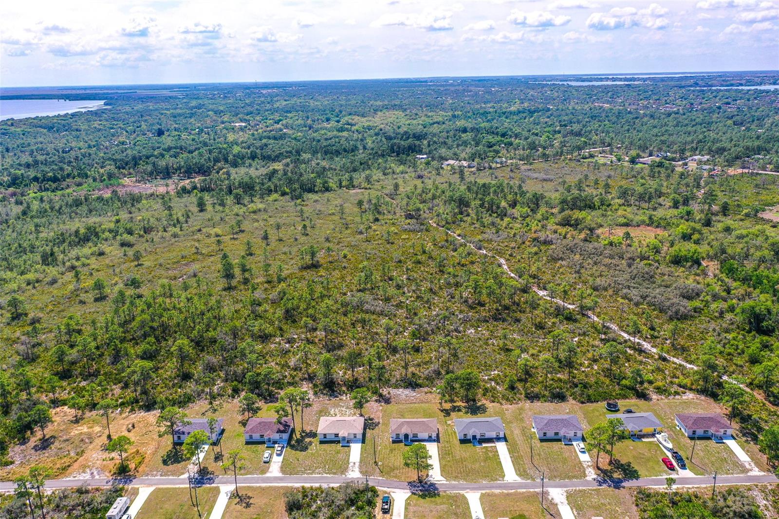 Image 18 of 21 For 1411 Bittersweet Street