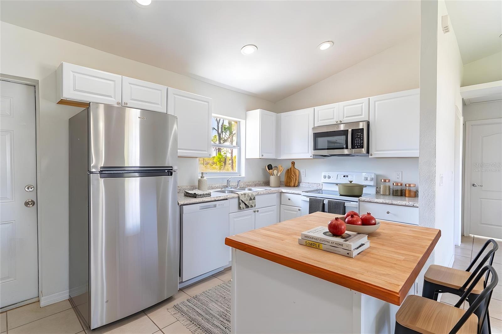 Image 2 of 21 For 1411 Bittersweet Street