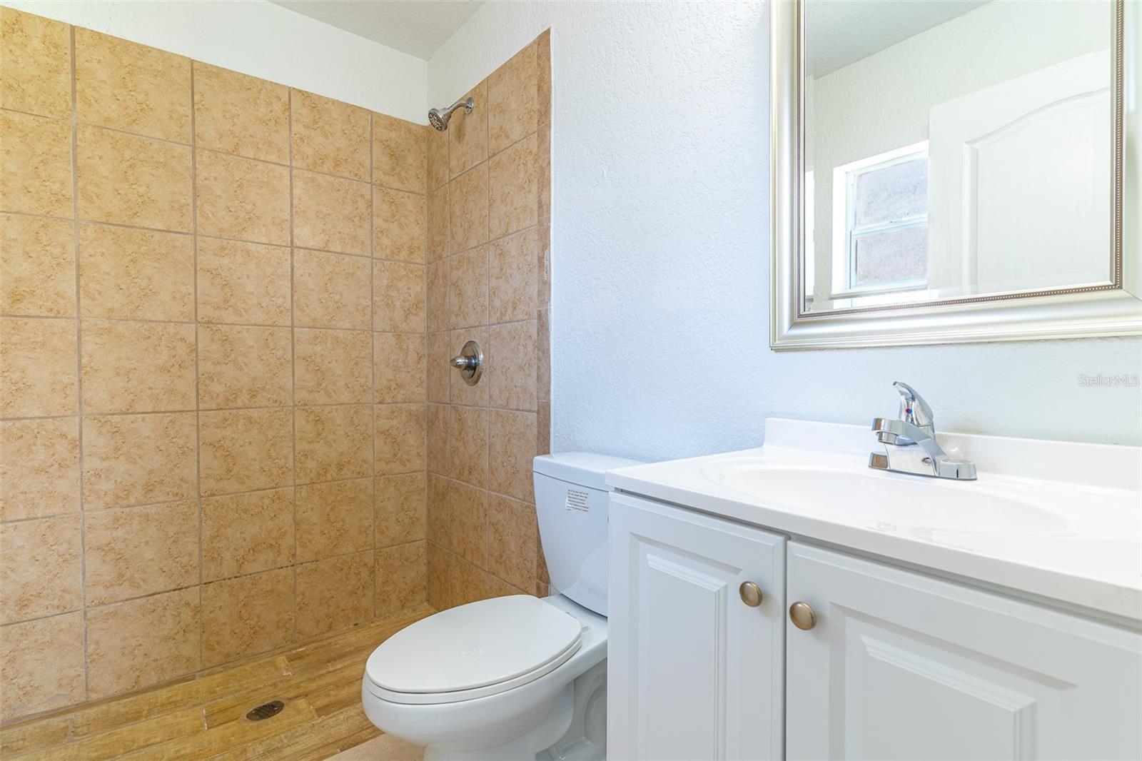 Image 7 of 21 For 1411 Bittersweet Street