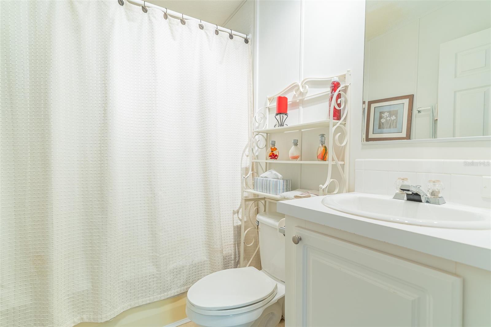 Image 11 of 38 For 13 Silversides Street