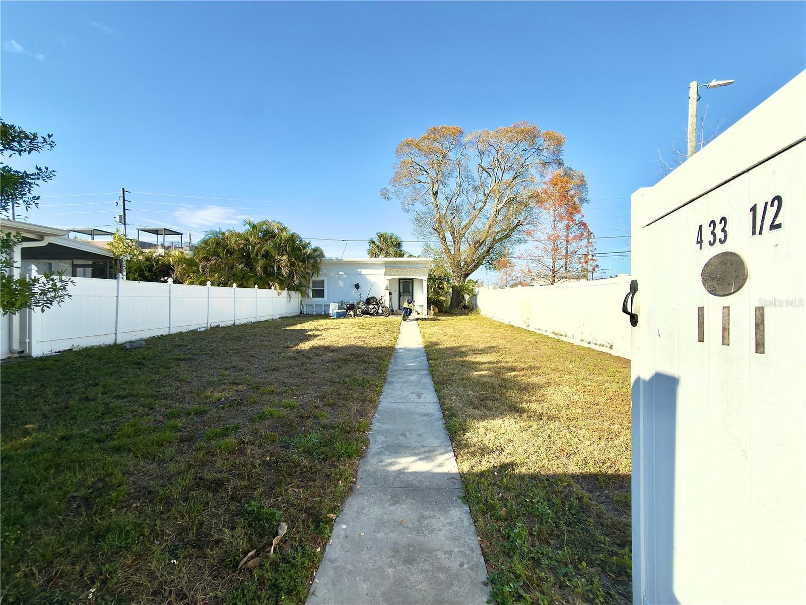 Image 2 of 53 For 433 86th Avenue N