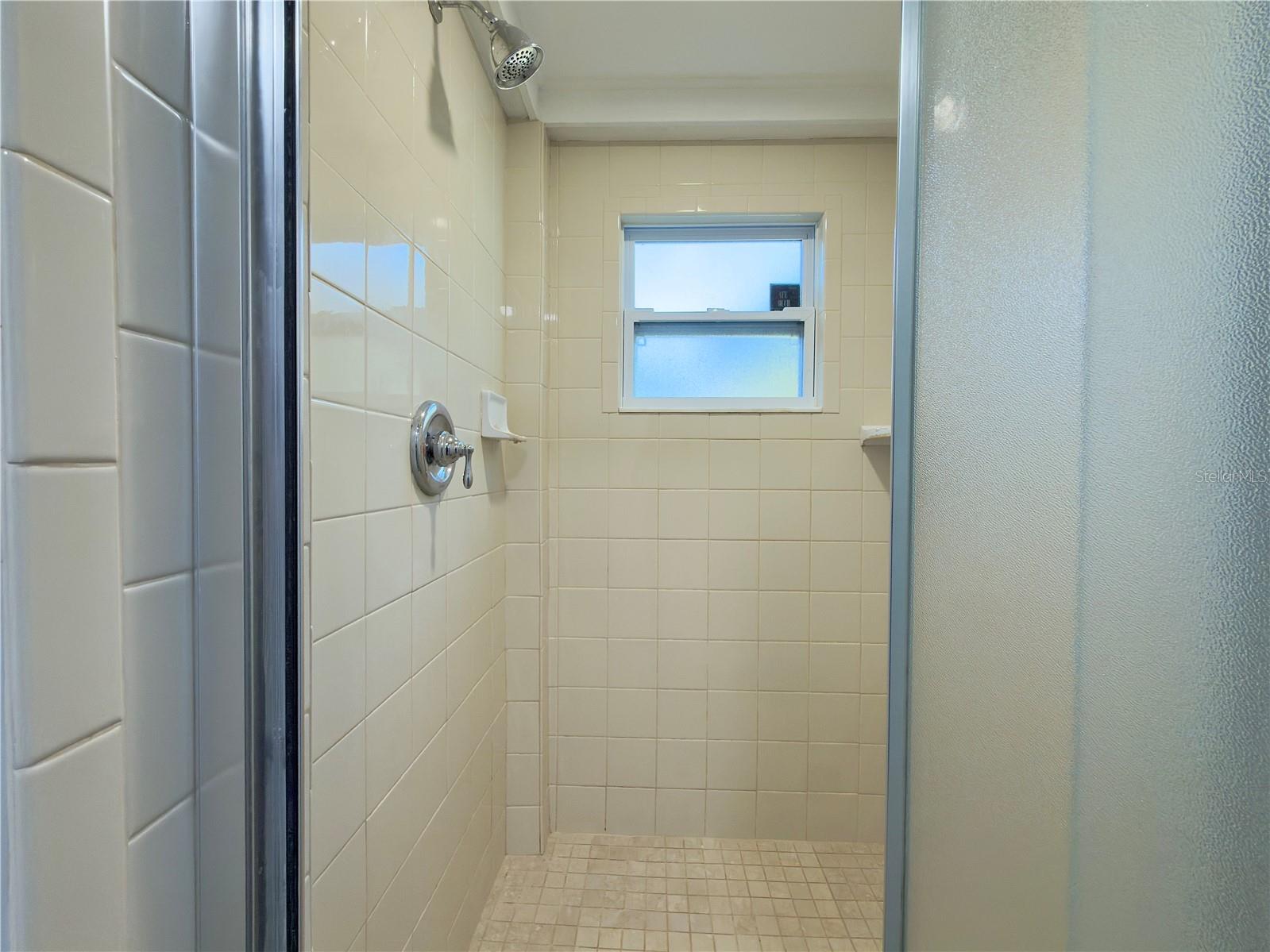 Image 21 of 53 For 433 86th Avenue N