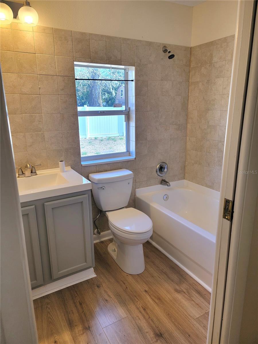 Image 14 of 22 For 1208 Josephine Street