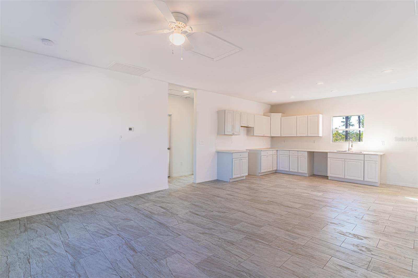 Image 3 of 19 For 1407 Bittersweet Street