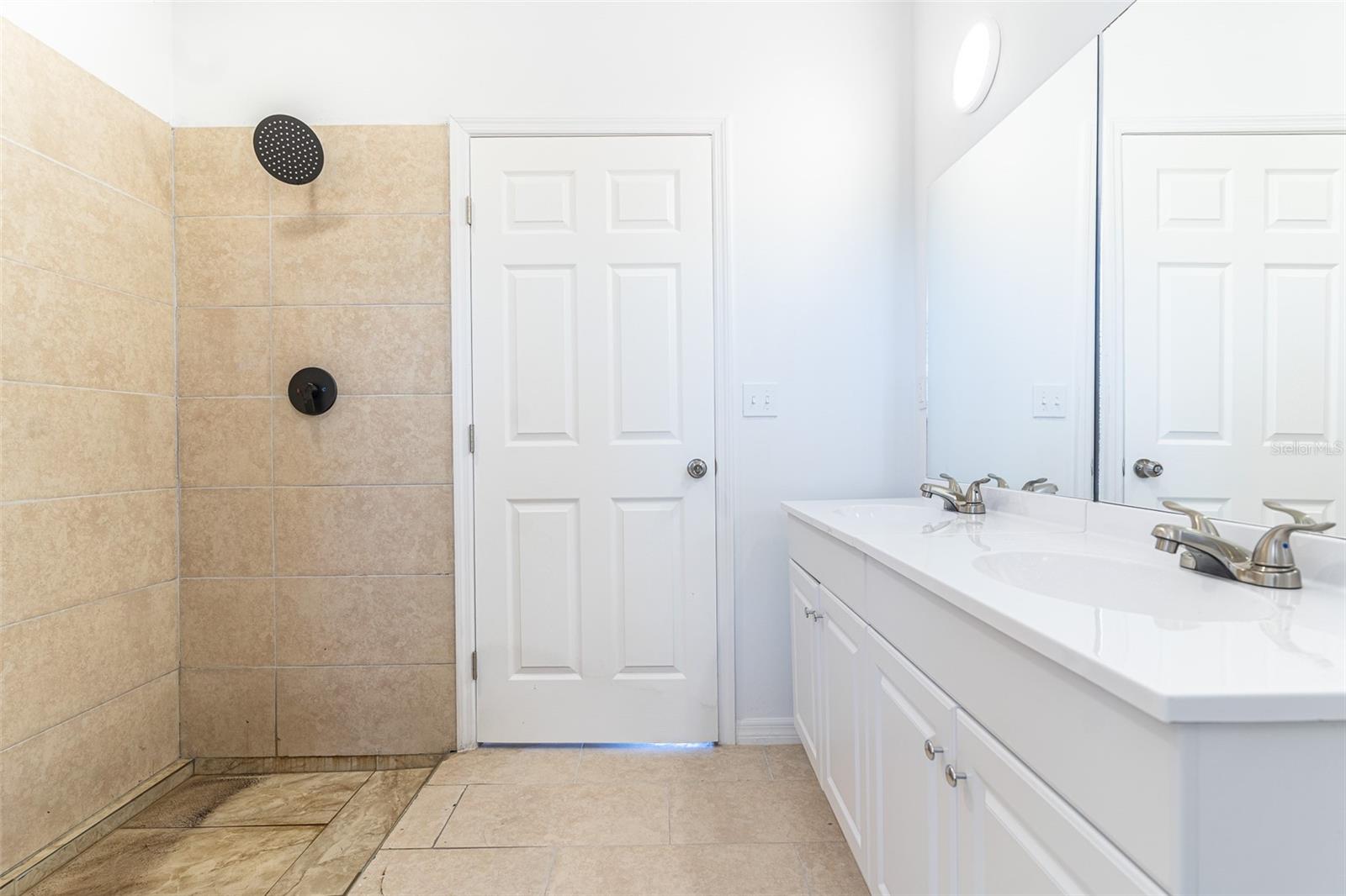 Image 4 of 17 For 1413 Bittersweet Street