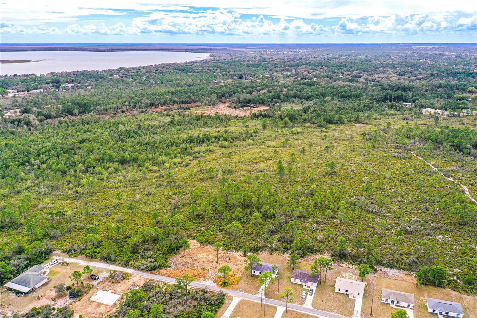 Image 18 of 22 For 1417 Bittersweet Street