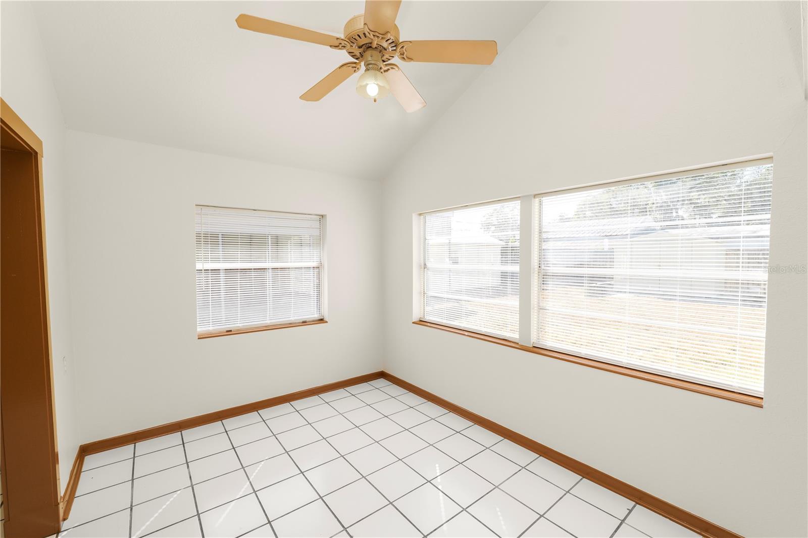 Image 15 of 50 For 3040 Dove Lane