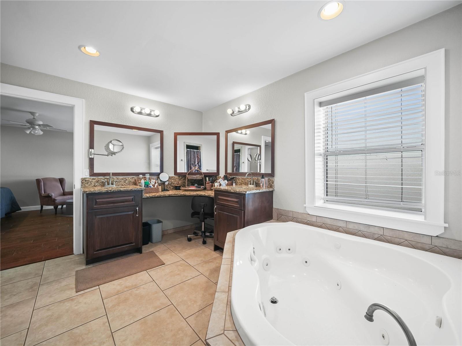 Image 15 of 47 For 124 Pangola Drive