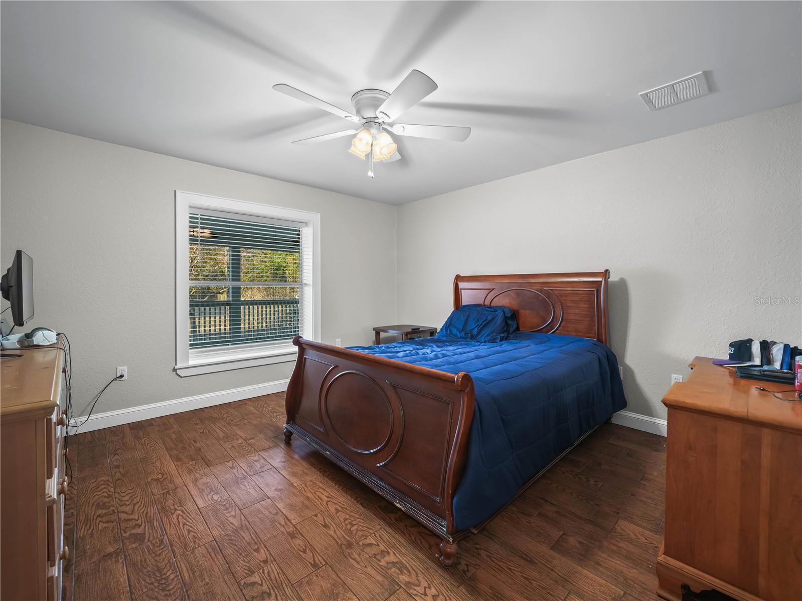 Image 17 of 47 For 124 Pangola Drive