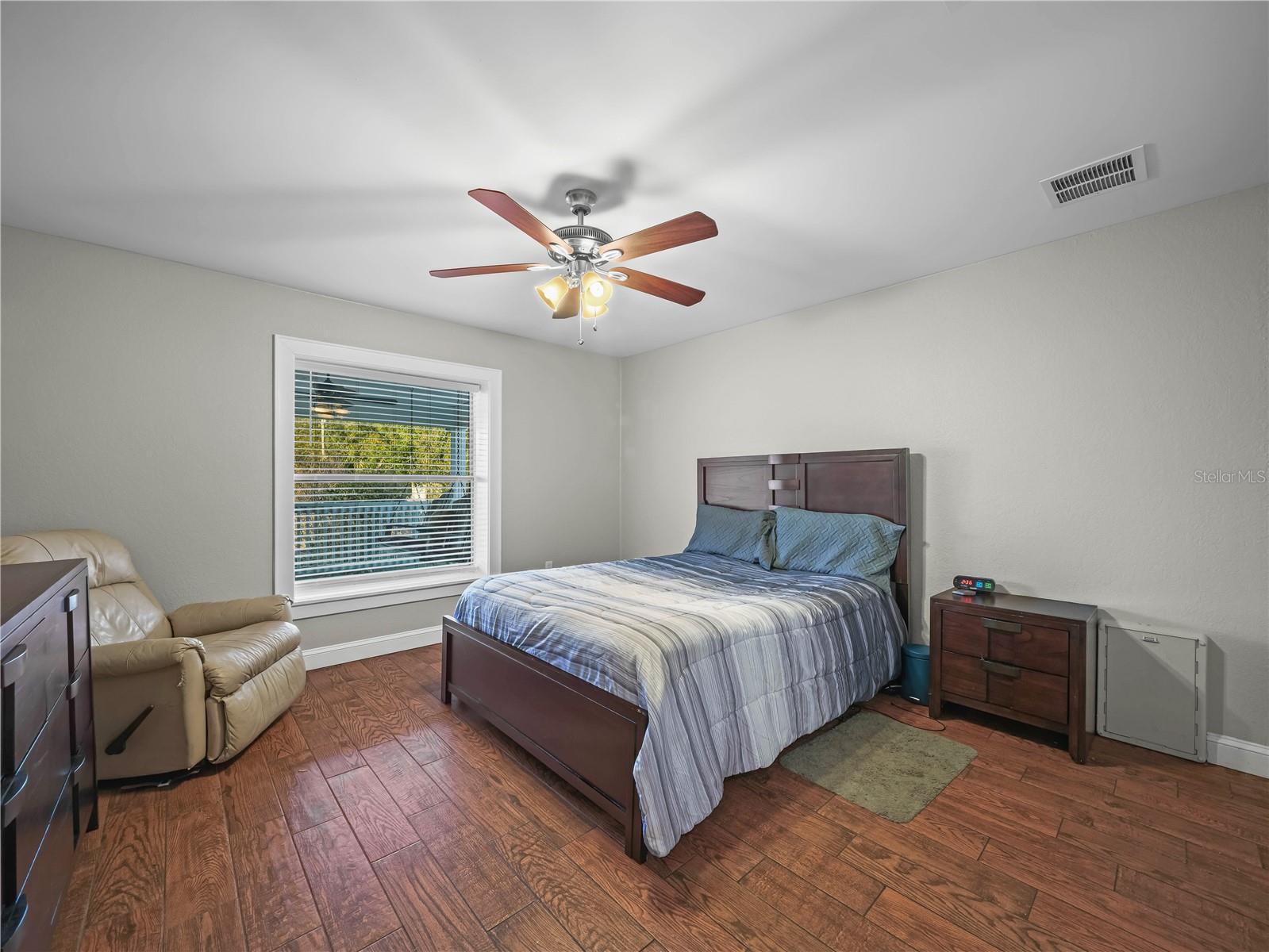 Image 19 of 47 For 124 Pangola Drive