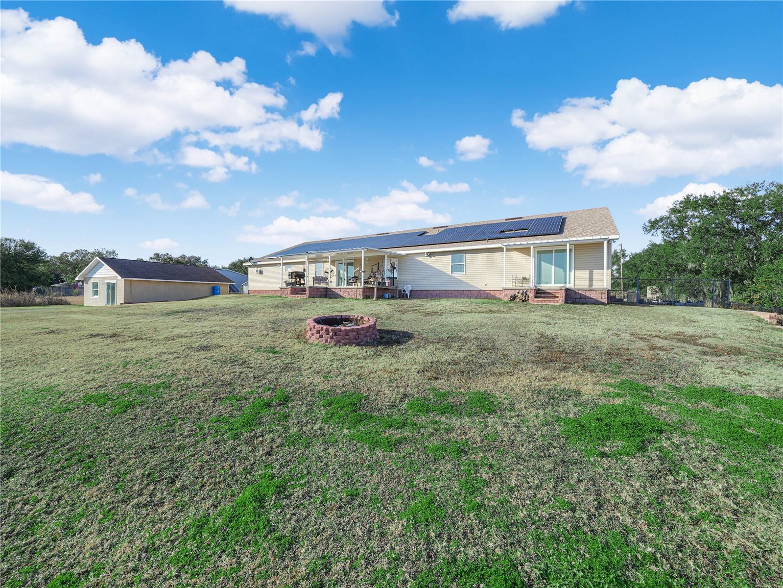 Image 23 of 47 For 124 Pangola Drive