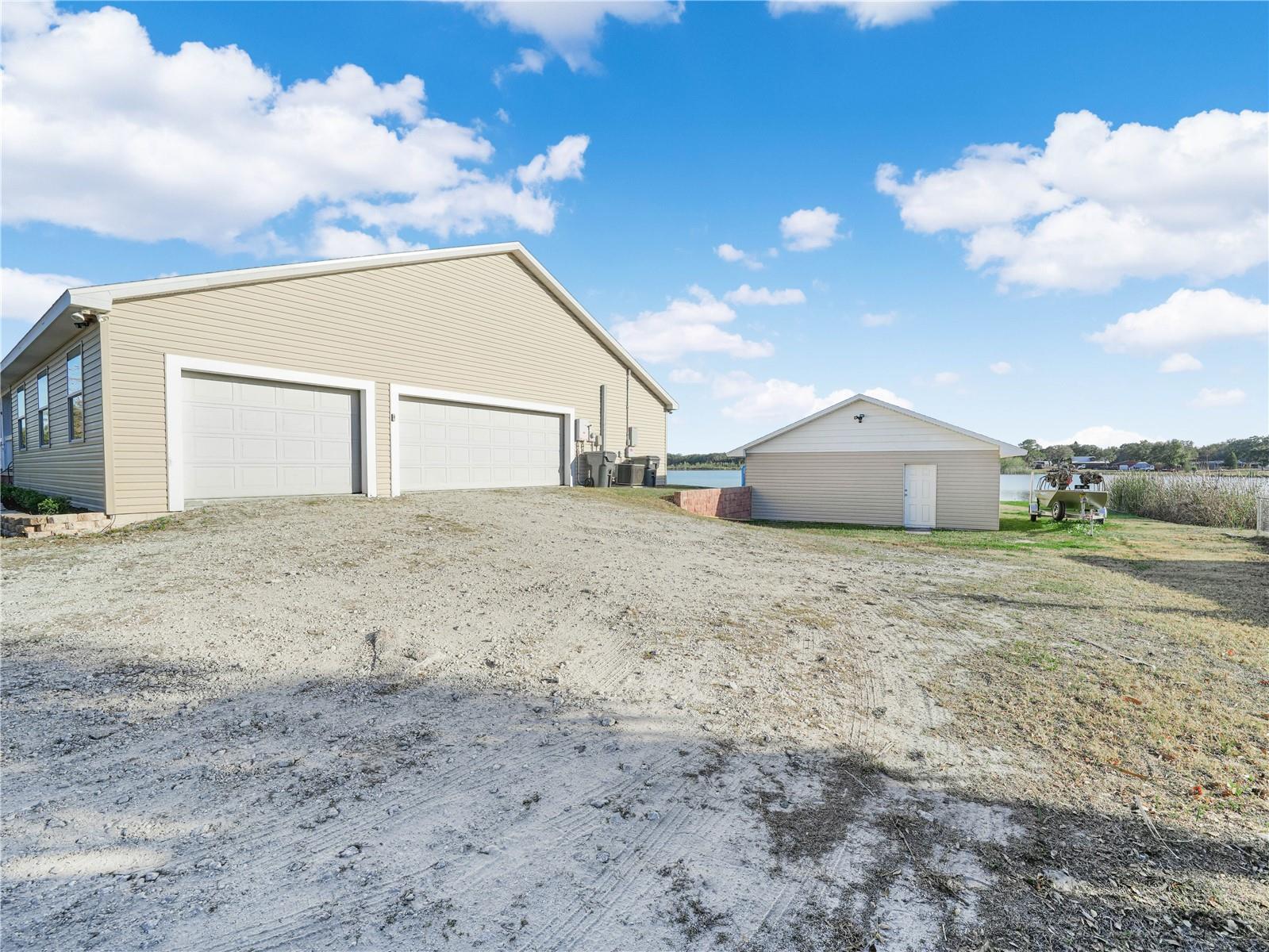 Image 26 of 47 For 124 Pangola Drive