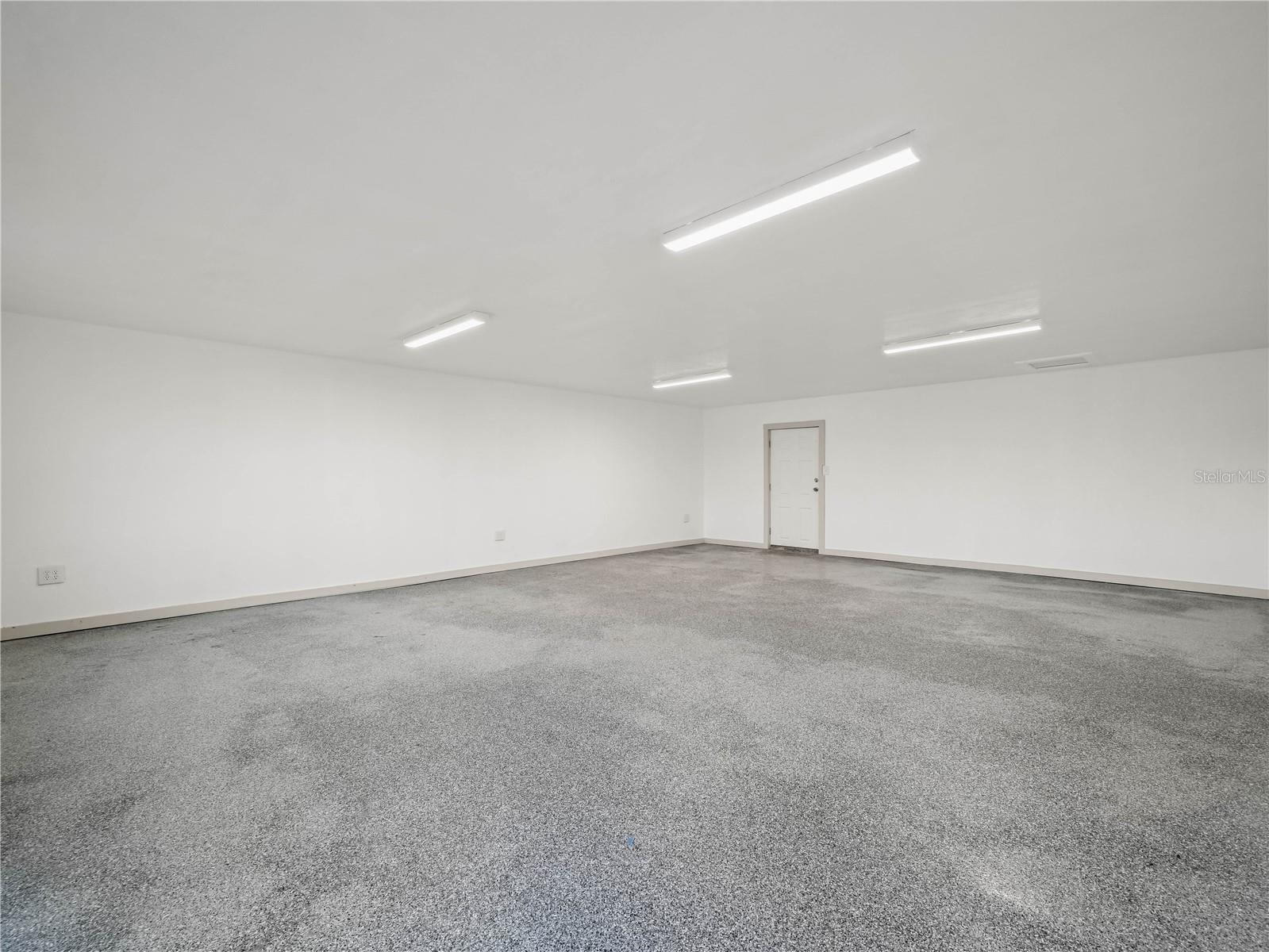 Image 31 of 47 For 124 Pangola Drive