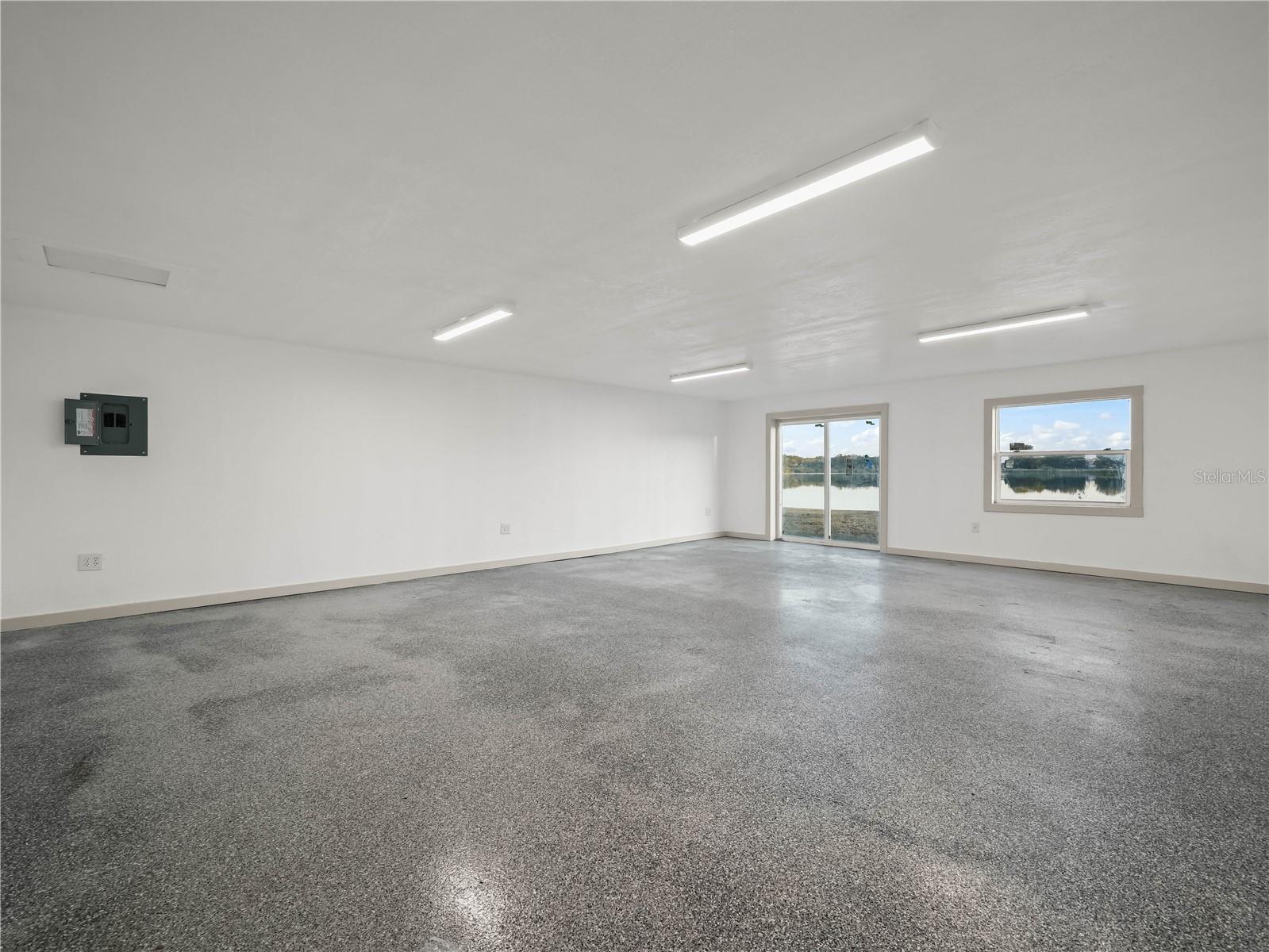 Image 32 of 47 For 124 Pangola Drive