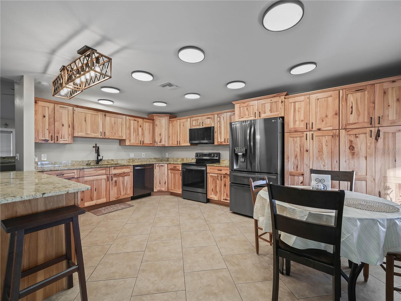 Image 8 of 47 For 124 Pangola Drive