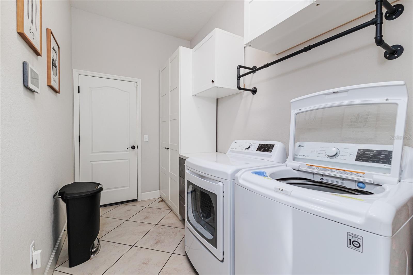 Image 36 of 47 For 1455 Silver Leaf Drive