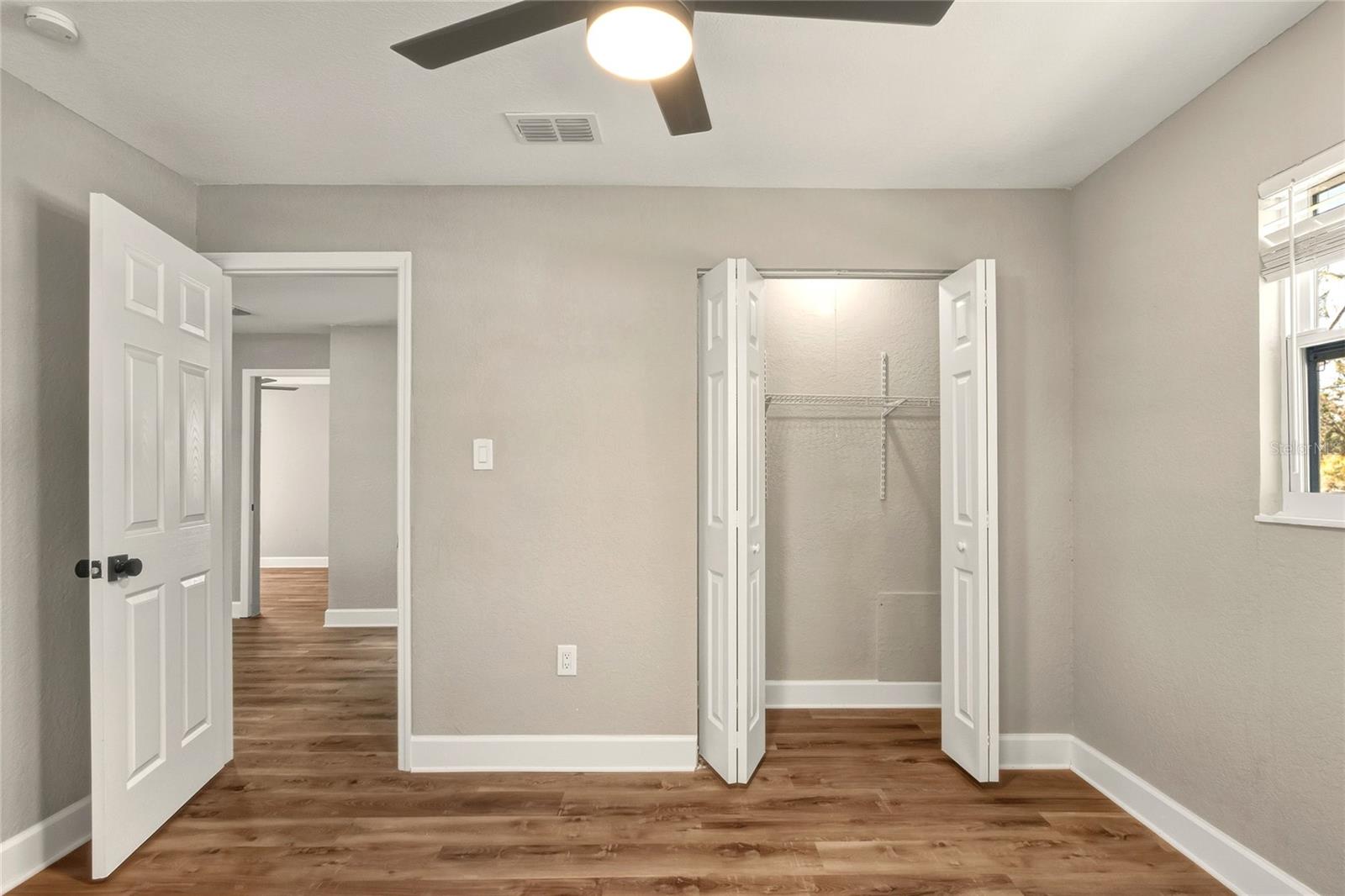 Image 28 of 66 For 400 Patica Road Ne