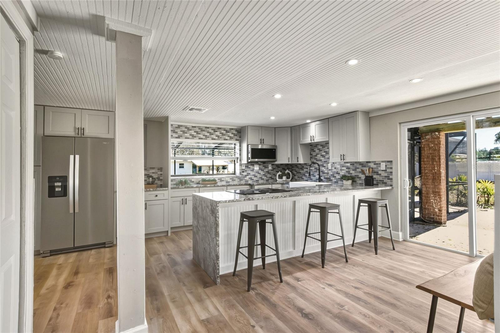 Image 30 of 66 For 400 Patica Road Ne