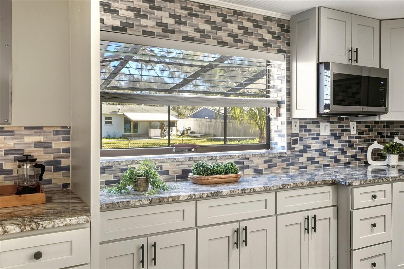 Image 35 of 66 For 400 Patica Road Ne