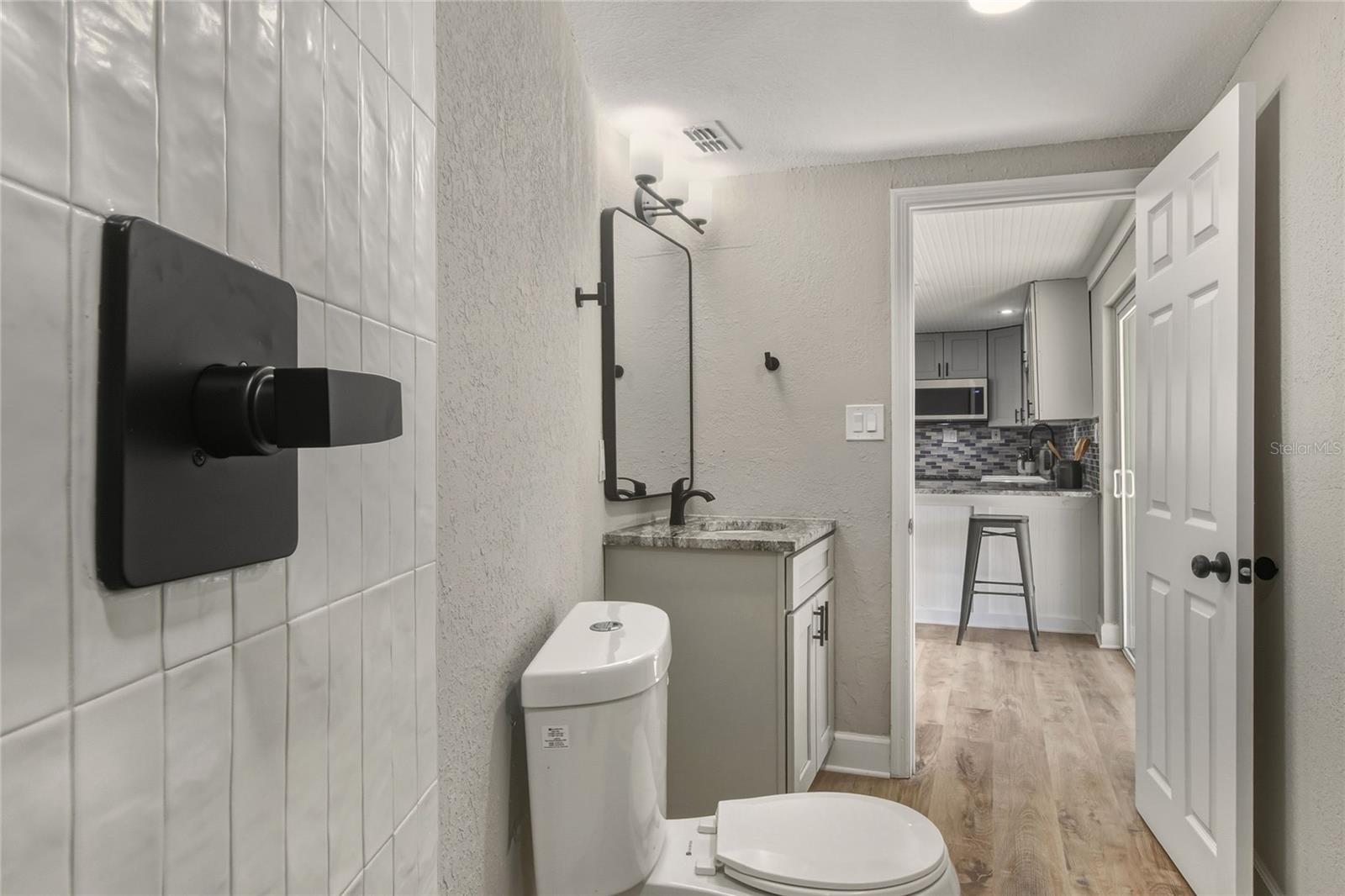 Image 43 of 66 For 400 Patica Road Ne