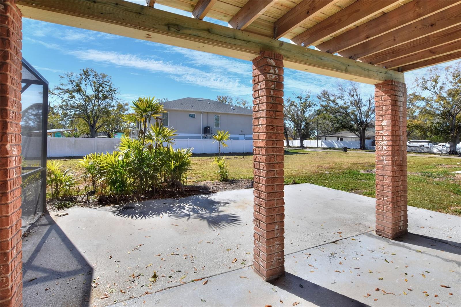 Image 45 of 66 For 400 Patica Road Ne