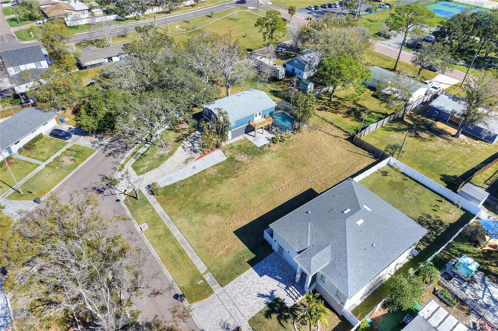 Image 53 of 66 For 400 Patica Road Ne