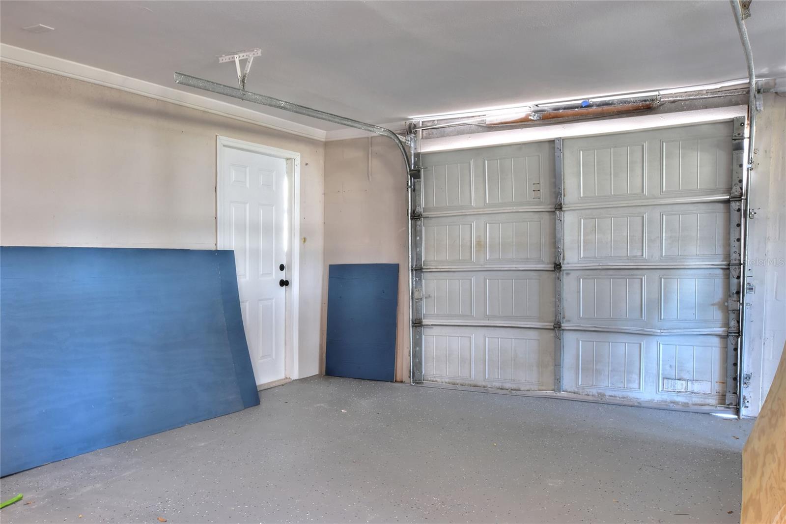 Image 57 of 66 For 400 Patica Road Ne