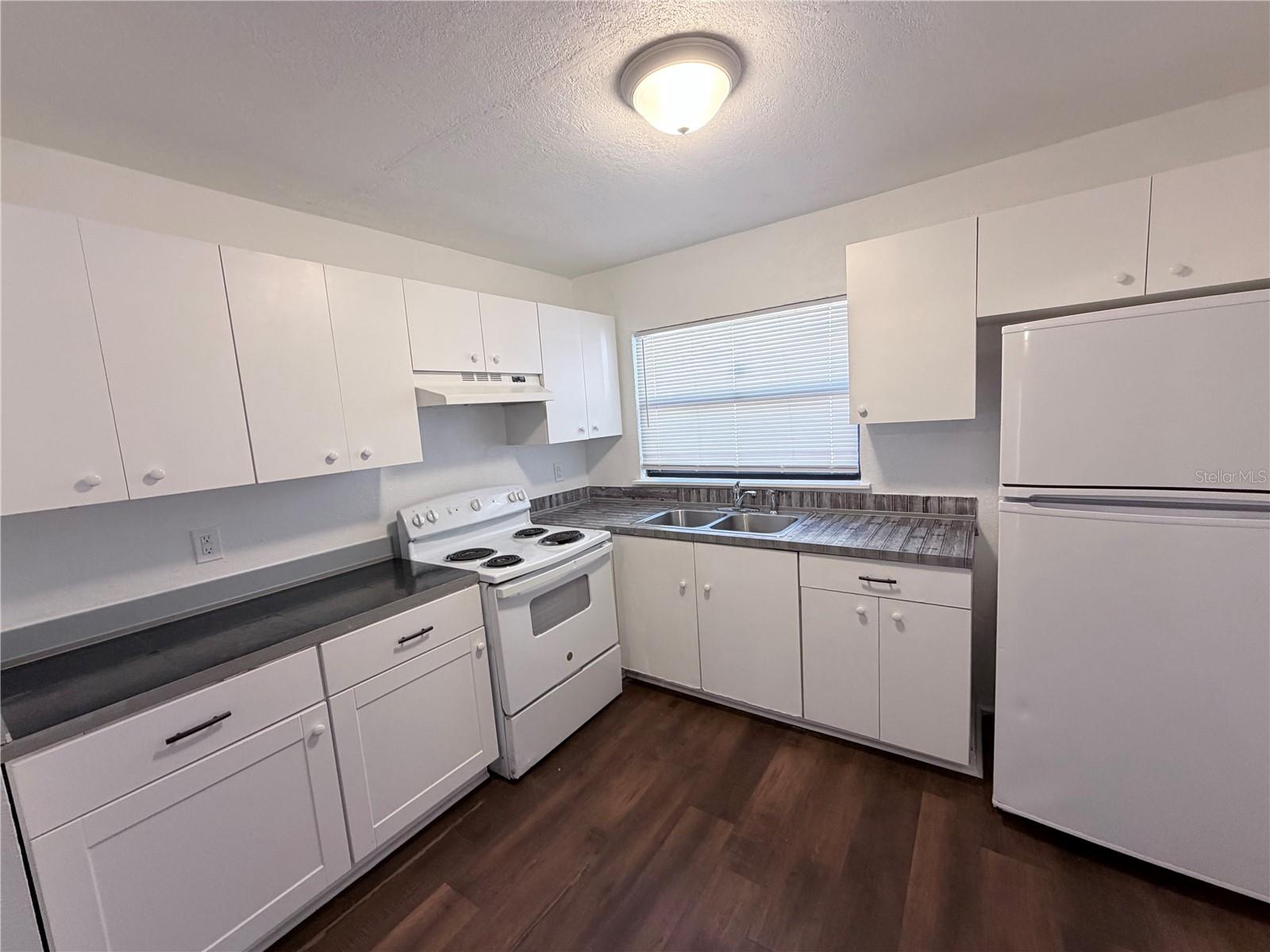 Image 9 of 15 For 2240 Jungle Street