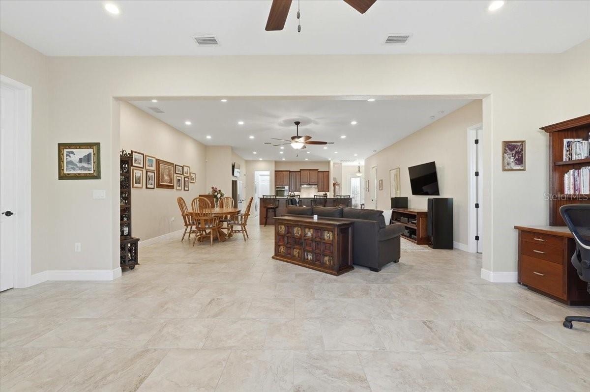 Image 28 of 48 For 719 Teaberry Trail