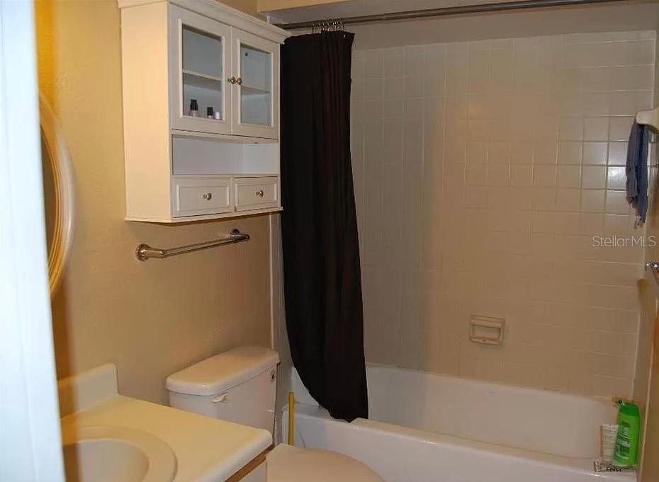 Image 7 of 12 For 733 Carpenters Way 37