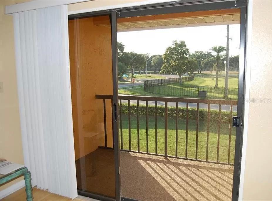 Image 8 of 12 For 733 Carpenters Way 37