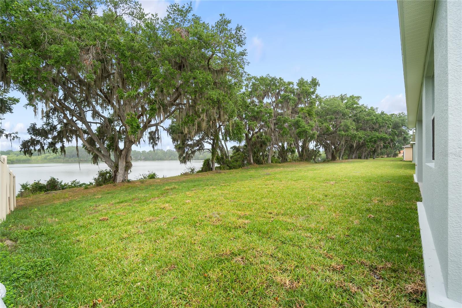 Image 14 of 16 For 4545 Fairway Oaks Drive