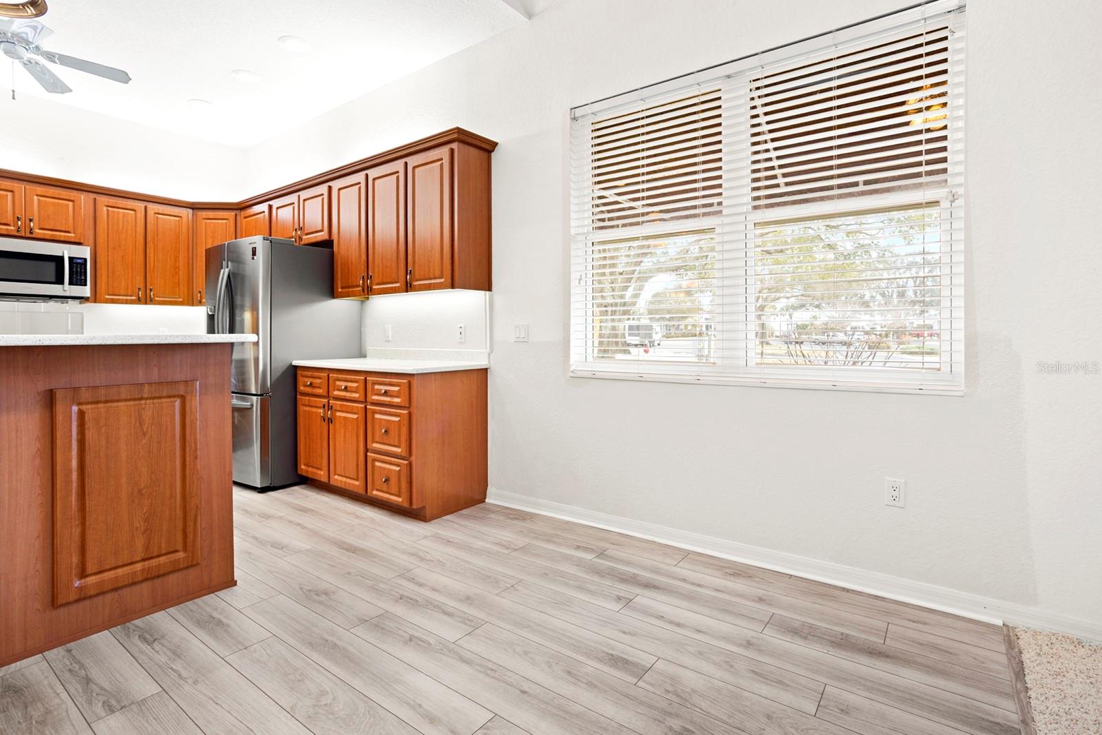 Image 12 of 66 For 1075 Motorcoach Drive