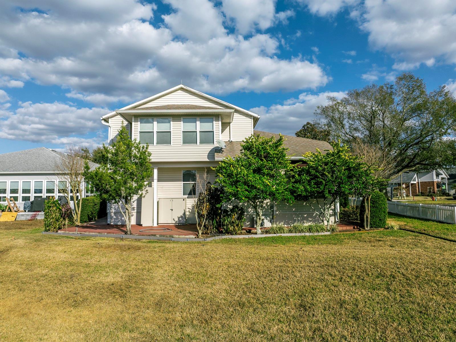 Image 38 of 66 For 1075 Motorcoach Drive