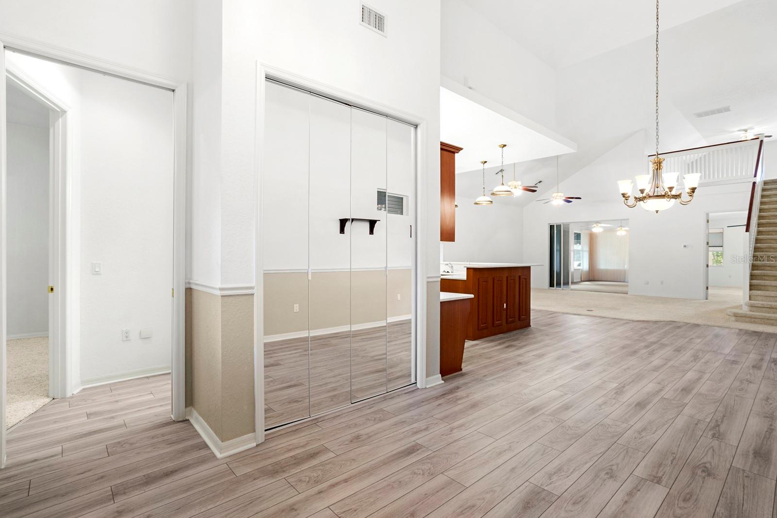 Image 5 of 66 For 1075 Motorcoach Drive