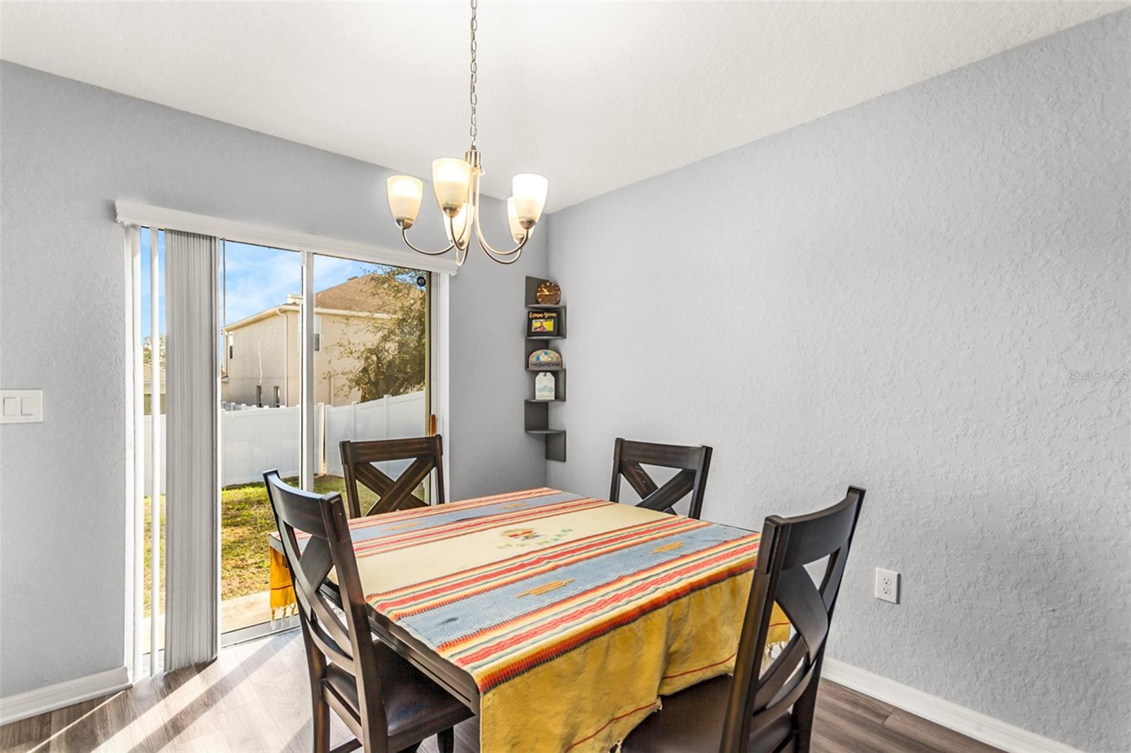 Image 11 of 26 For 859 Orleans Drive