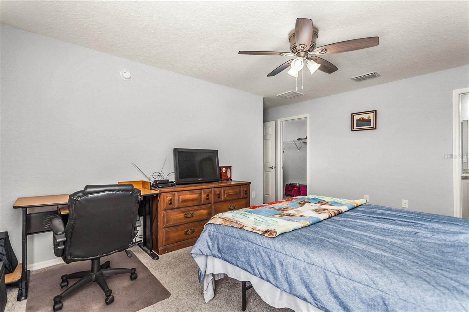 Image 14 of 26 For 859 Orleans Drive