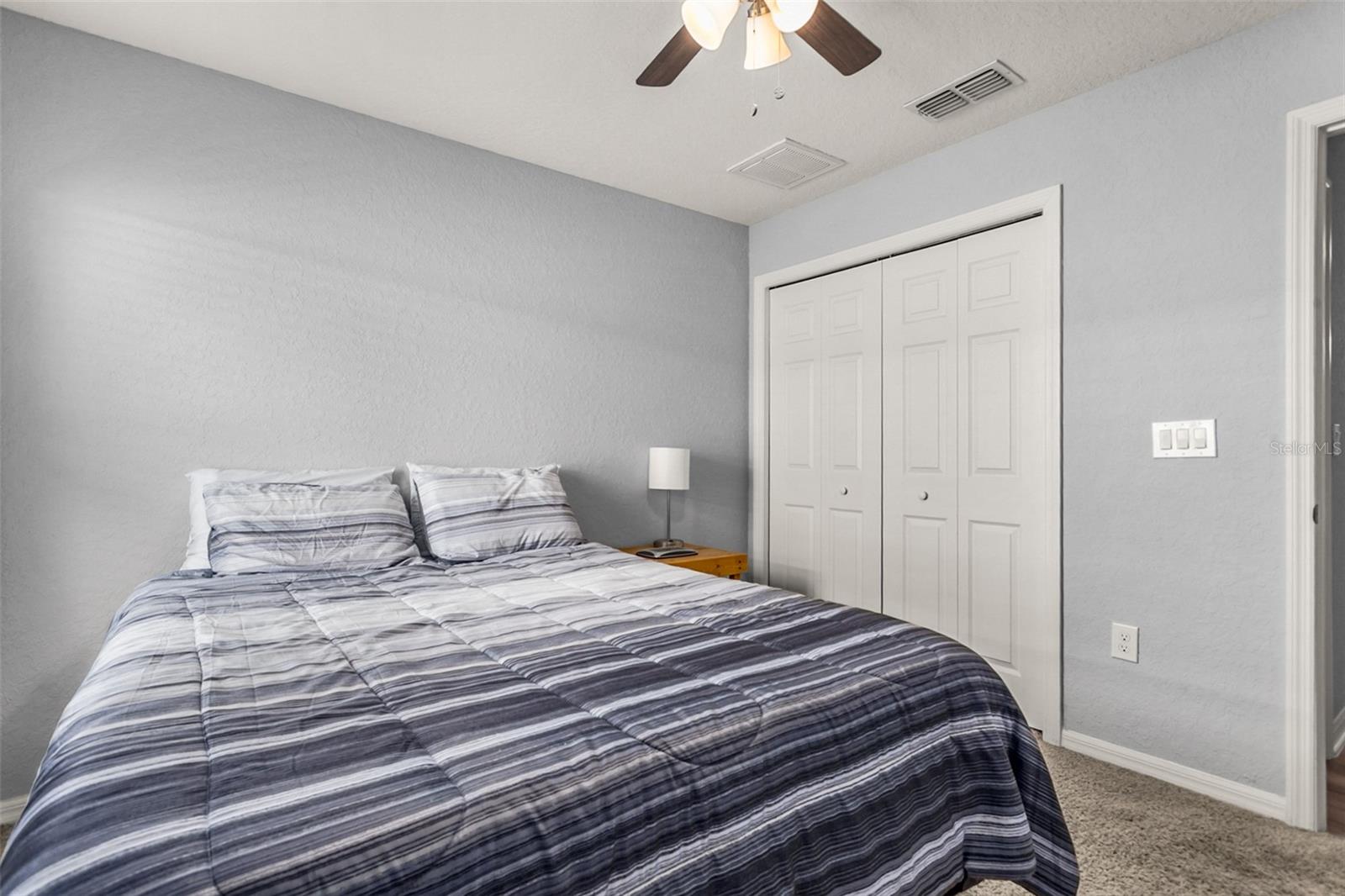 Image 19 of 26 For 859 Orleans Drive