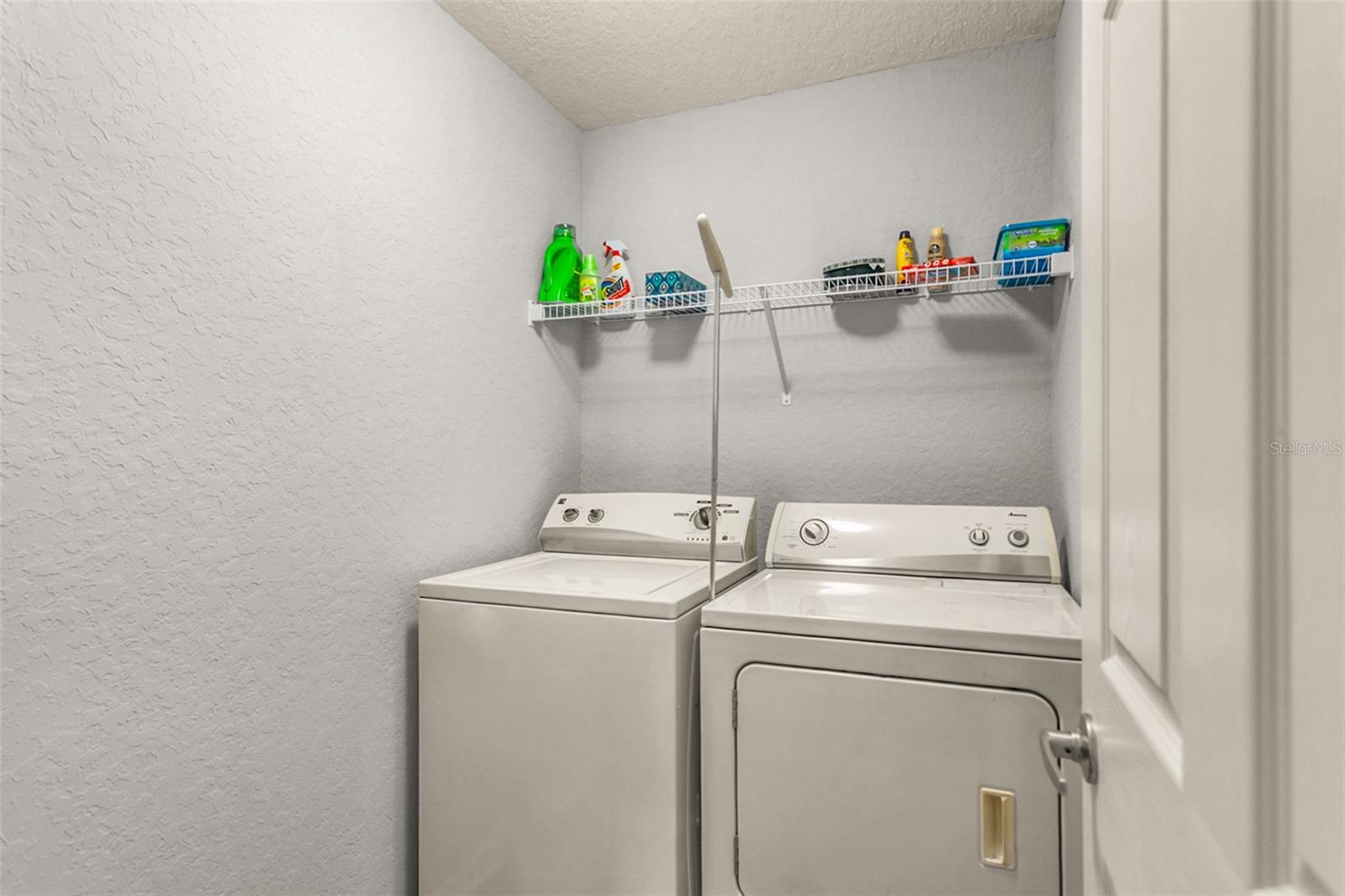 Image 21 of 26 For 859 Orleans Drive